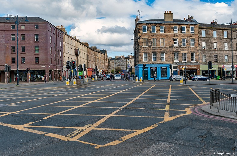 UK road markings: what they mean and what the Highway Code says