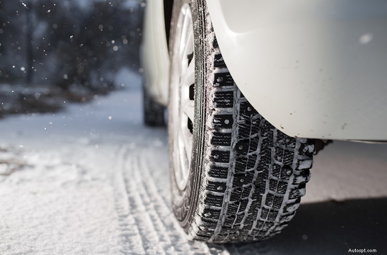 The 10 biggest winter driving myths revealed