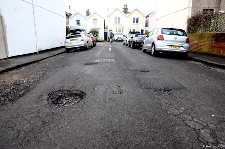 The RAC Guide to the Great British Pothole and Other Road Surface Defects