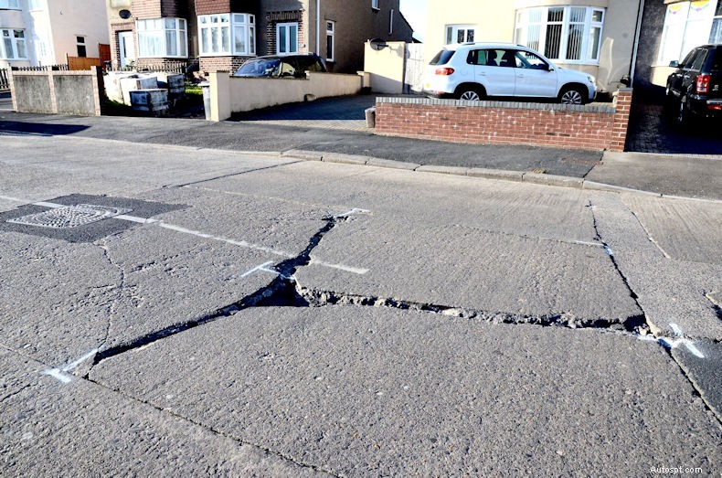 The RAC Guide to the Great British Pothole and Other Road Surface Defects