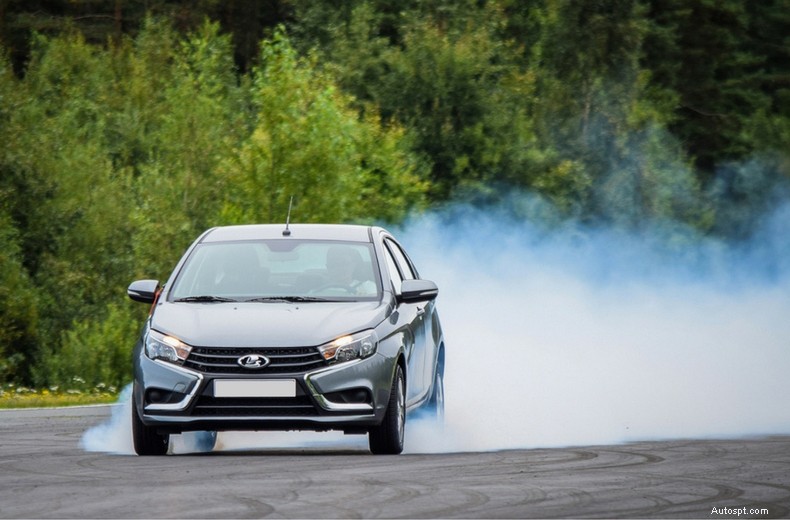 Autonomous Emergency Braking: what you need to know