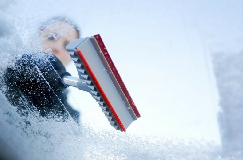 Could you get fined for de-icing your car?