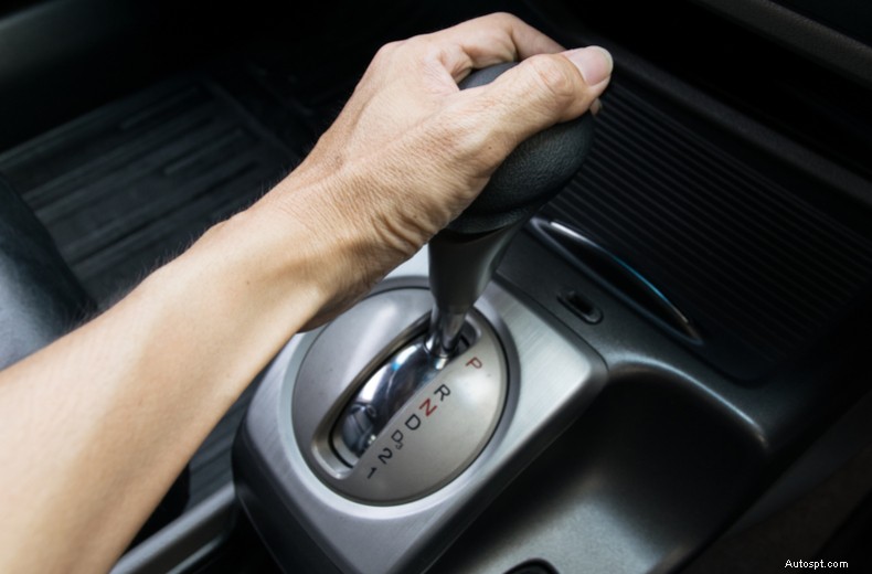 Automatic vs manual cars: which is better?