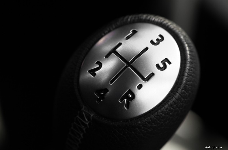 Automatic vs manual cars: which is better?