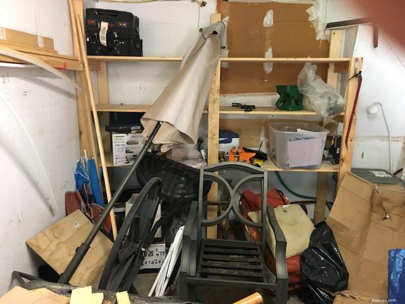 15 Garage Disaster Warning Signs: How Many Do You Have?