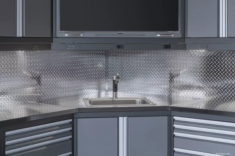 Luxury Car Garage Storage: 5 Ways To Create a Stunning Garage