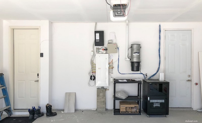 7 Smart Reasons To Complete Your Unfinished Garage