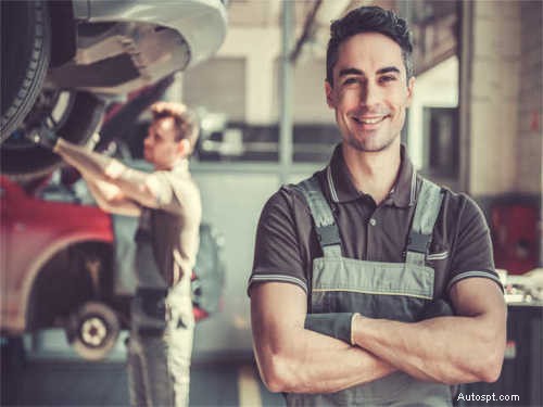 Your Car is Out Of Warranty: Keep Going to Dealerships, or Mechanics?