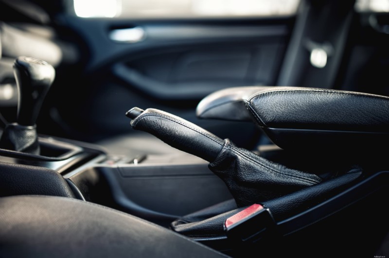 When Should You Use Your Emergency Brake