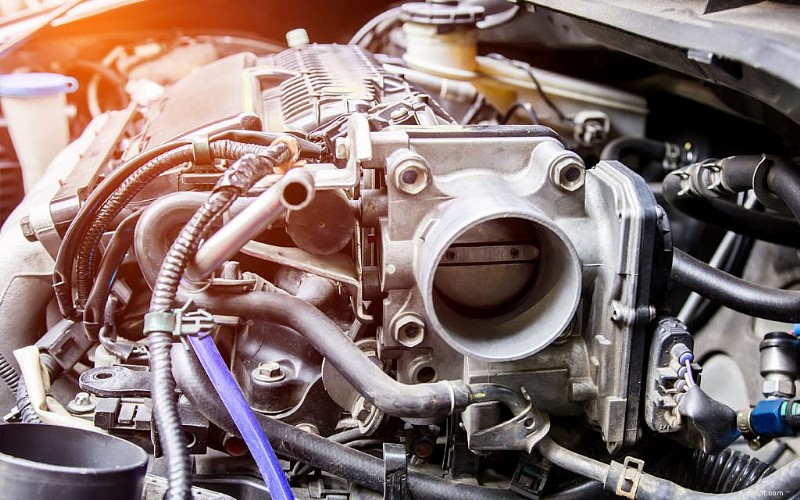 How to Detect Car Vacuum Leaks