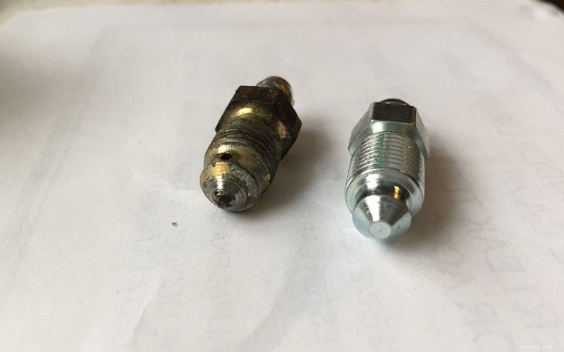 How to Bleed Car Brakes