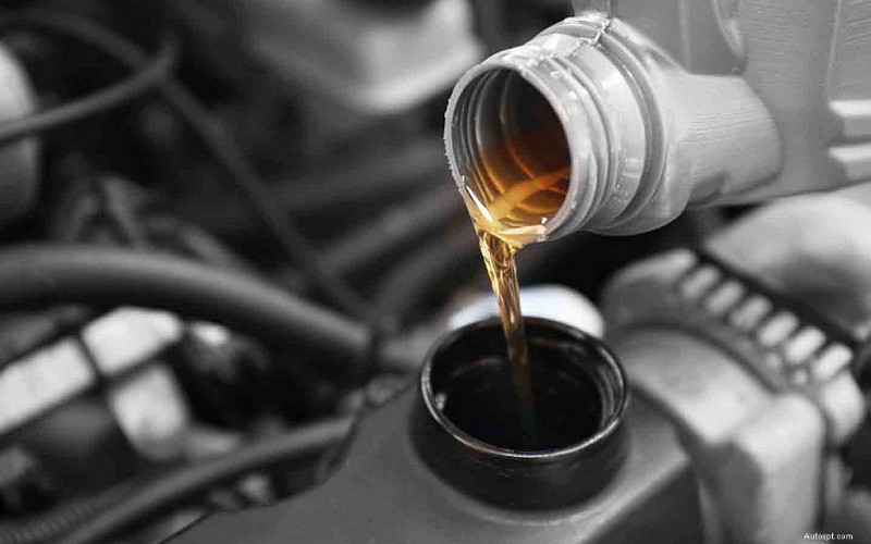How Car Engine Oil Works