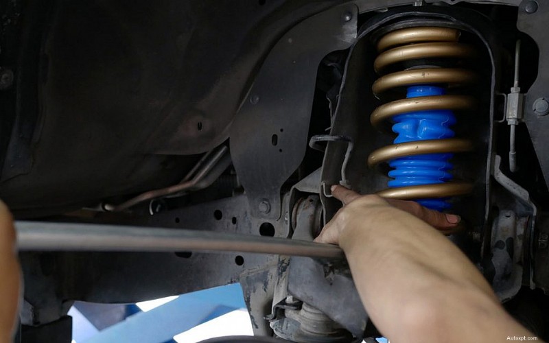 All about Shock Absorbers in a Car Suspension