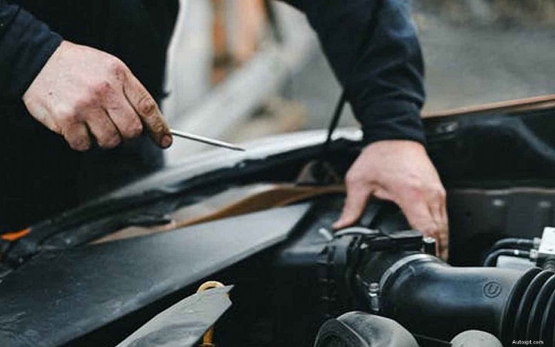 Short Circuit in a Car: Causes and Solutions