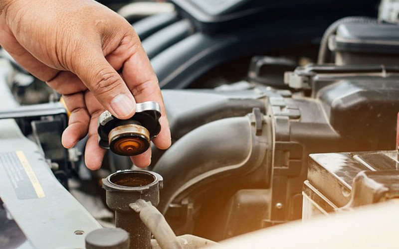 How to Find a Leak in Your Car’s Cooling System
