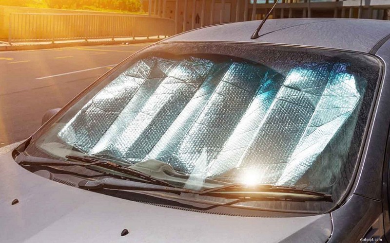 Can Summer Heat Damage Your Car’s Windshield?