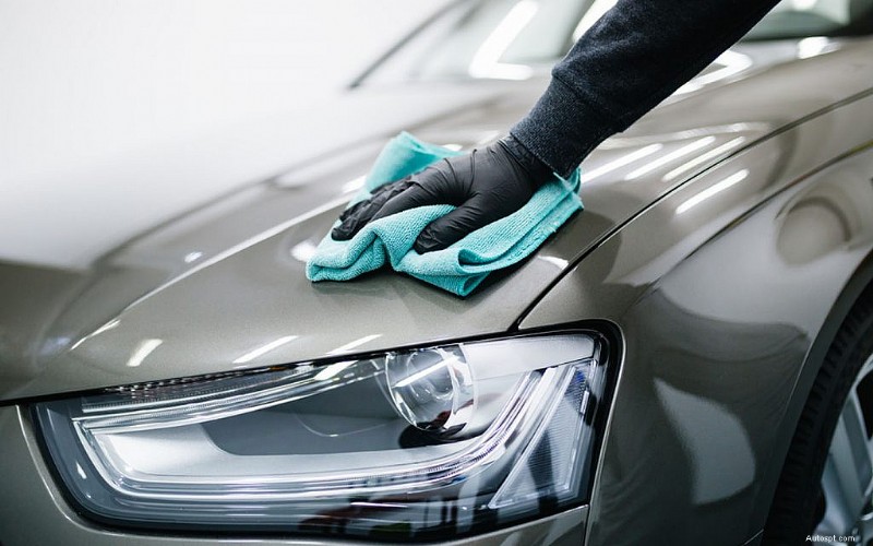 Essential Car Cleaning Products You Must Keep at Home