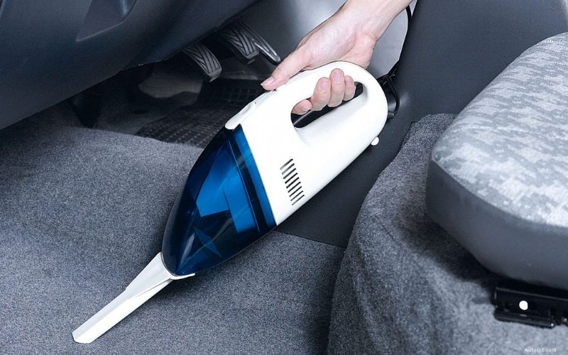 Essential Car Cleaning Products You Must Keep at Home