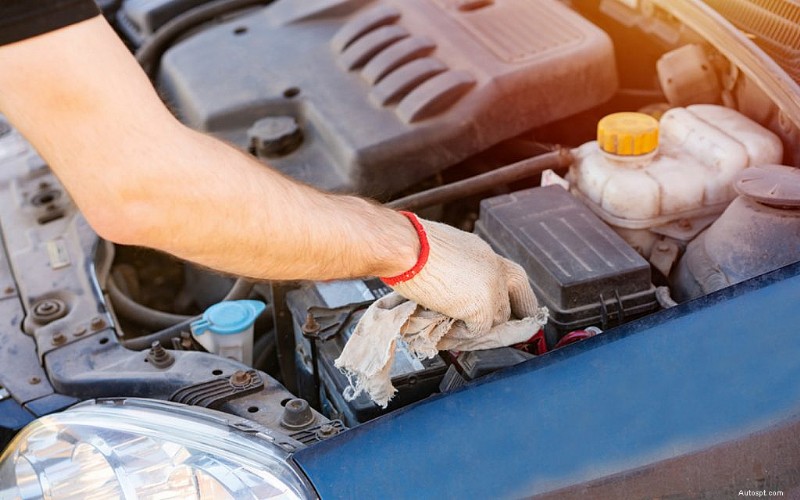 Car Battery Corrosion: Causes, Removal and Prevention