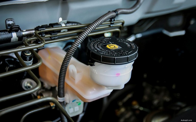 How to Identify Your Car Fluids by Colour and Spot Leaks