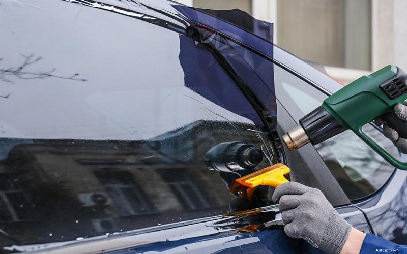 How to Easily Tint Car Windows at Home