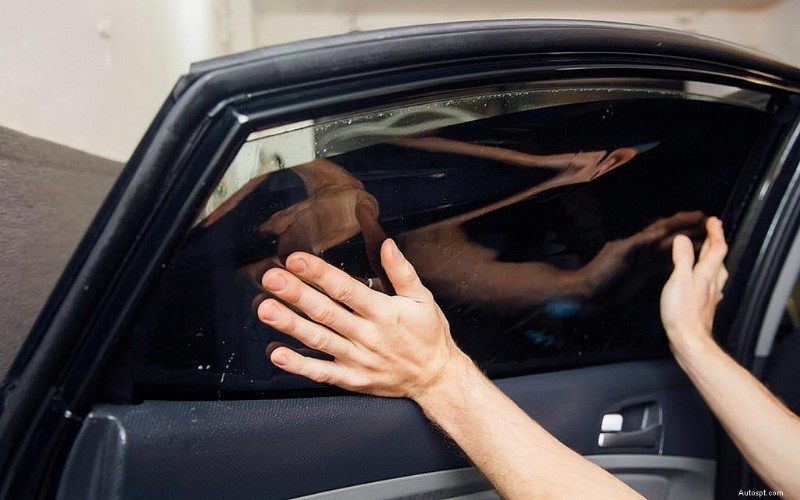 How to Easily Tint Car Windows at Home