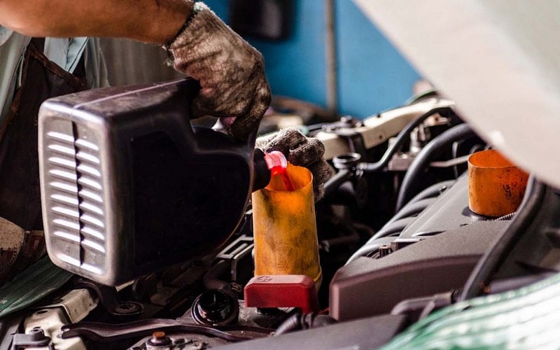 All You Need to Know About Your Car Transmission Fluid