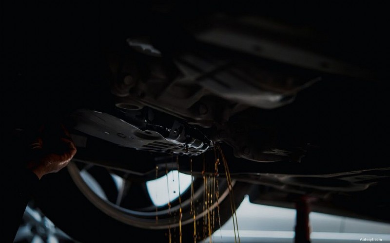 All You Need to Know About Your Car Transmission Fluid