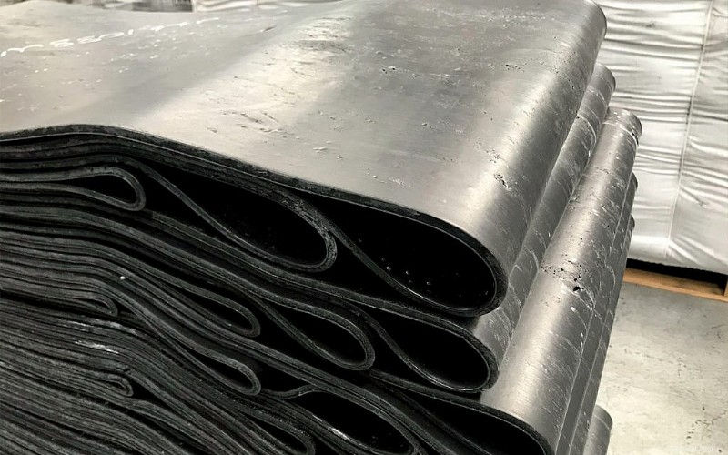 Racing Tyres Vs Road Tyres: A Comparison