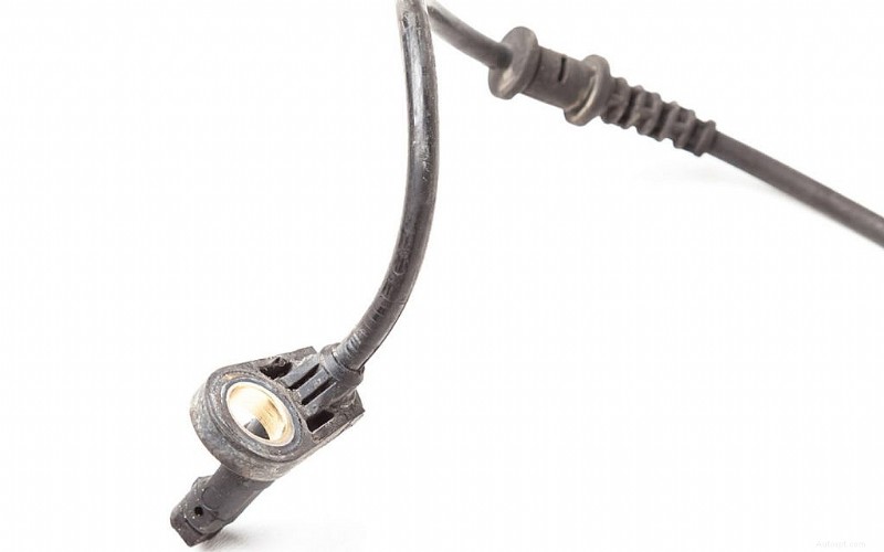 Different Types of Wheel Speed Sensors and Their Significance