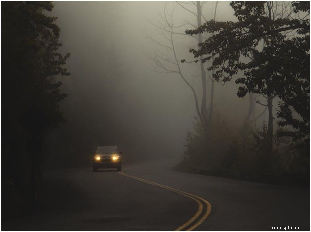 What are the 5 most common problems of driving at night?