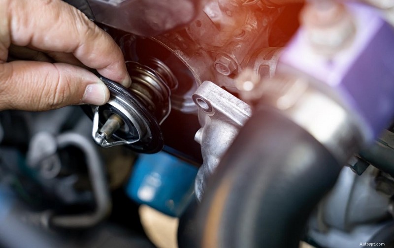 4 Symptoms of a Bad Car Thermostat & How to Fix it?