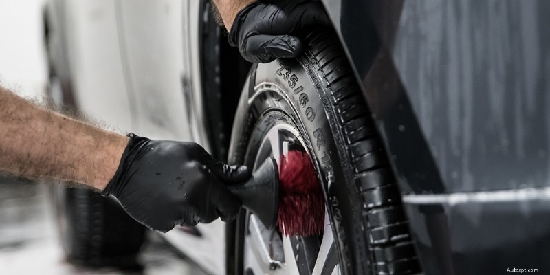 How To Detail Your Car Like A Pro: The Ultimate Guide