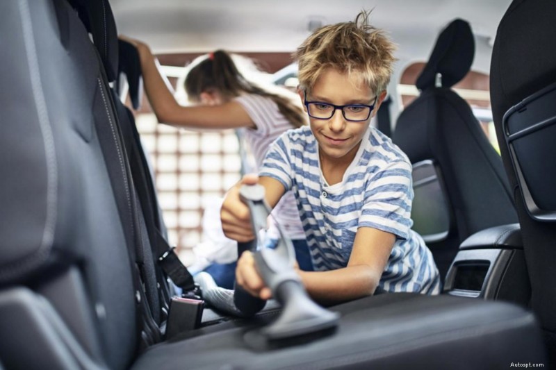 Get Your Car Ready for Warmer Weather With Spring Cleaning Tips and Tricks