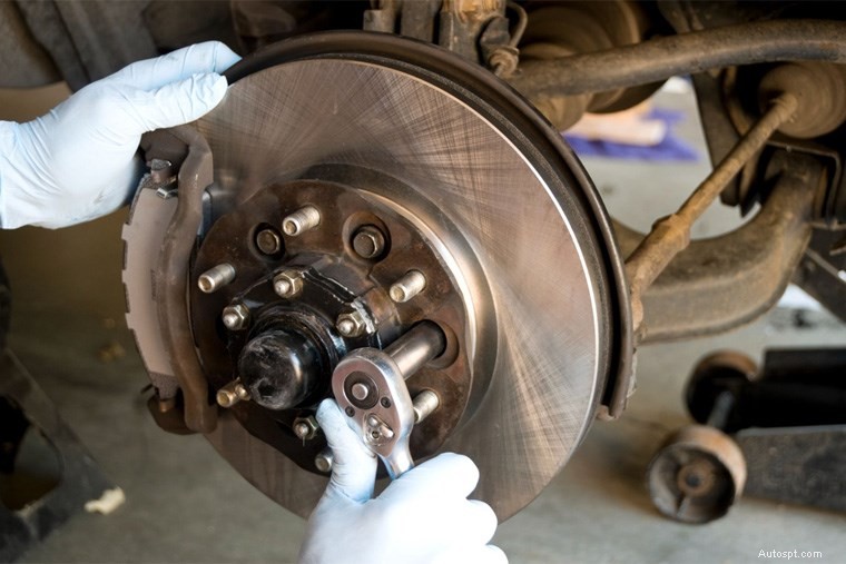 Tips To Keep Brakes From Squeaking and How To Check If They Need Replaced