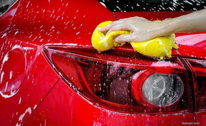 How to Properly Wash Your Car