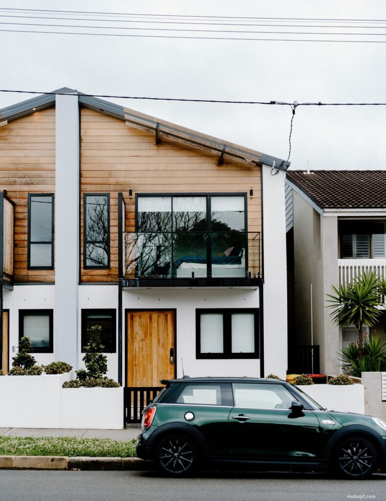 The Psychological Connection: Why a Spotless Car Reflects a Spotless Home