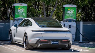 California Outpaces Gas Stations with Nearly 50% More Public EV Chargers