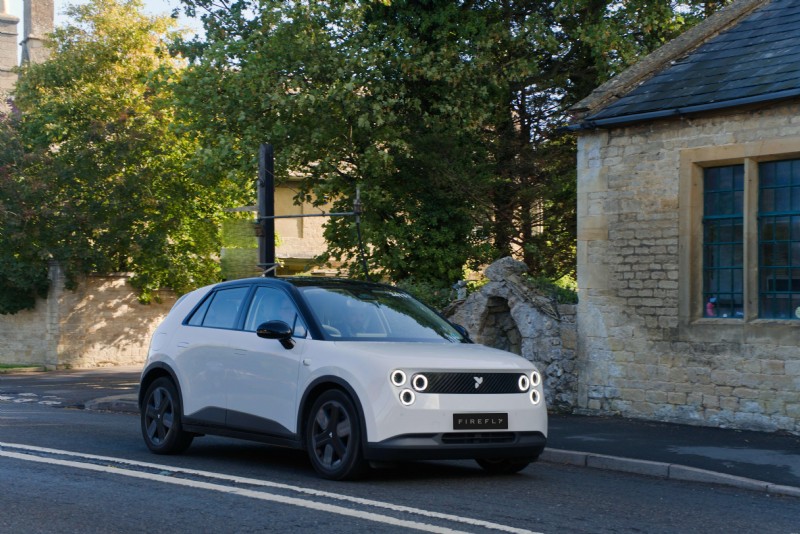 NIO’s Firefly Launches RHD Production, Expanding Global Reach