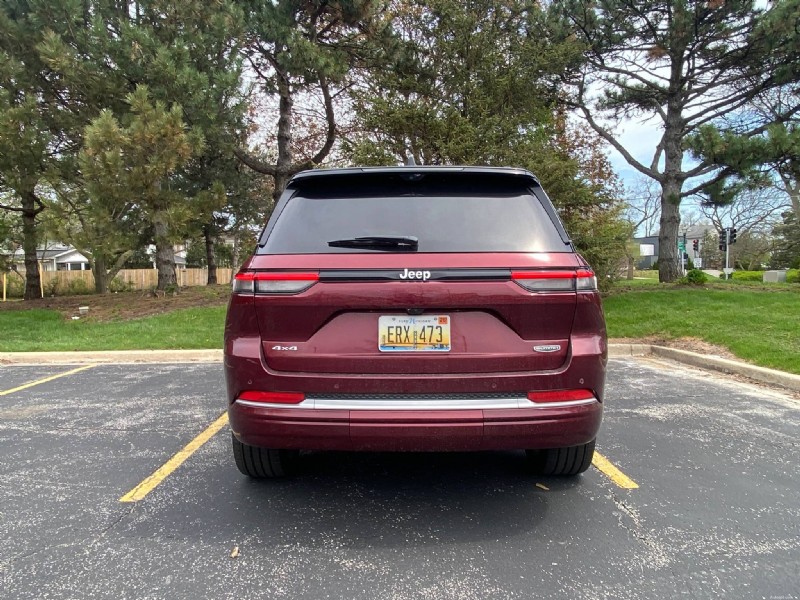 2026 Jeep Grand Cherokee Summit Review: Power, Comfort, and Off‑Road Performance