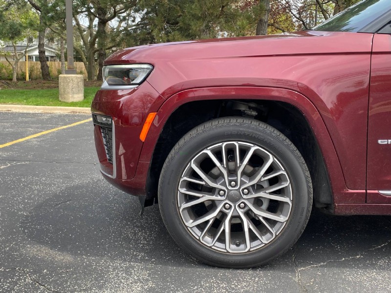 2026 Jeep Grand Cherokee Summit Review: Power, Comfort, and Off‑Road Performance