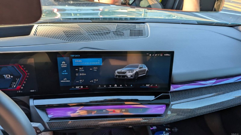 2025 BMW M5 Touring PHEV: One Week of Real‑World Performance Reviewed