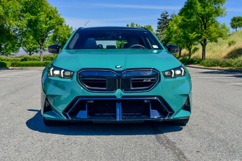 2025 BMW M5 Touring PHEV: One Week of Real‑World Performance Reviewed
