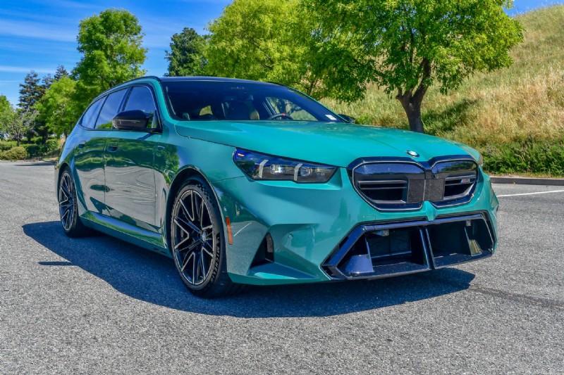 2025 BMW M5 Touring PHEV: One Week of Real‑World Performance Reviewed