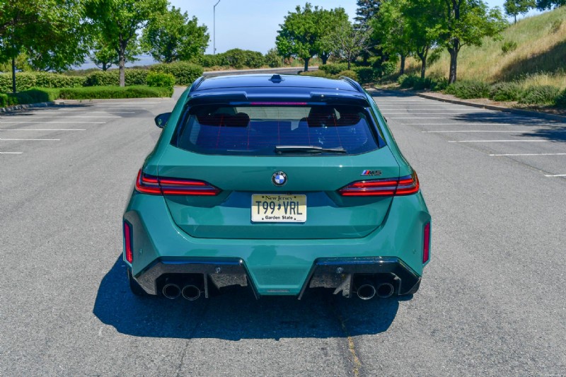 2025 BMW M5 Touring PHEV: One Week of Real‑World Performance Reviewed