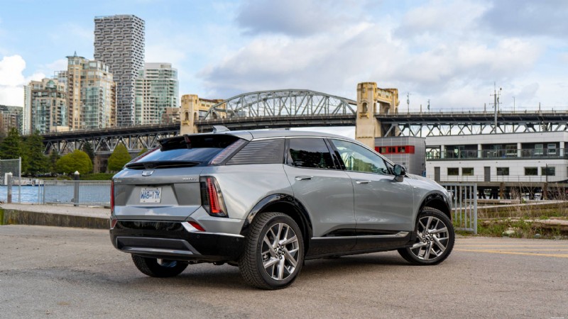 2026 Cadillac Optiq Review: A Luxury Compact EV That Delivers Style, Comfort, and Cutting‑Edge Technology
