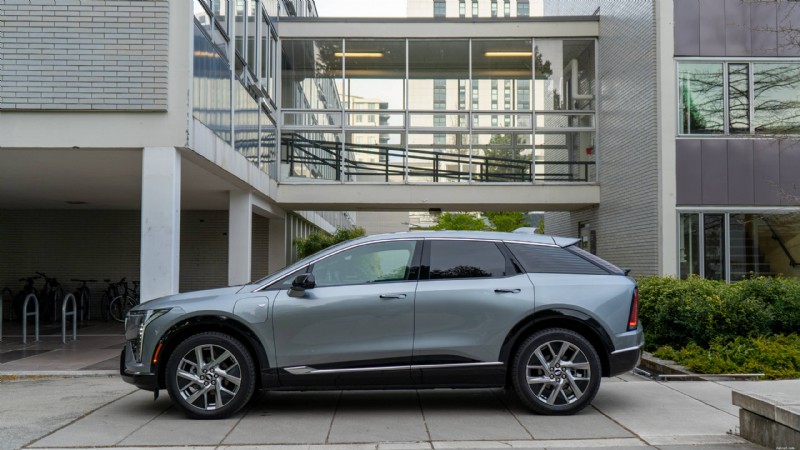 2026 Cadillac Optiq Review: A Luxury Compact EV That Delivers Style, Comfort, and Cutting‑Edge Technology