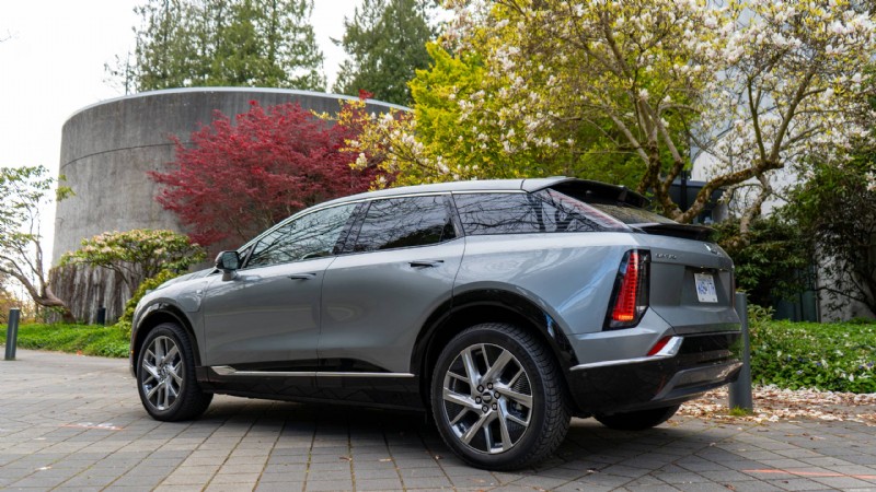 2026 Cadillac Optiq Review: A Luxury Compact EV That Delivers Style, Comfort, and Cutting‑Edge Technology