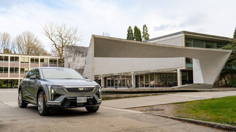 2026 Cadillac Optiq Review: A Luxury Compact EV That Delivers Style, Comfort, and Cutting‑Edge Technology