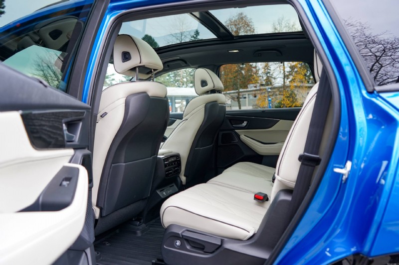 2026 Genesis GV80 Coupe vs Acura MDX Type S: A Comprehensive Luxury SUV Review
